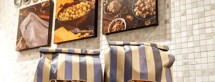 Garrett Popcorn is one of KL/Selangor: Cafe Connoisseurs must visits II.