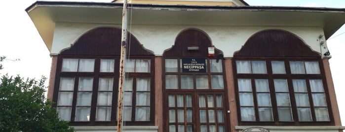 Necip Paşa Kütüphane is one of Serbay'ın Beğendiği Mekanlar.