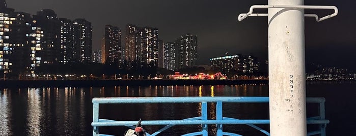 Wu Kai Sha Pier is one of 香港 埠頭.
