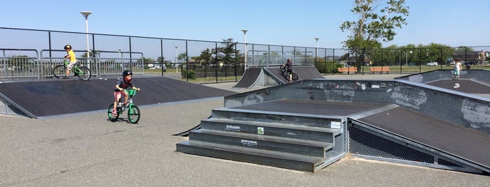 Nickerson Skatepark is one of Skateparks.