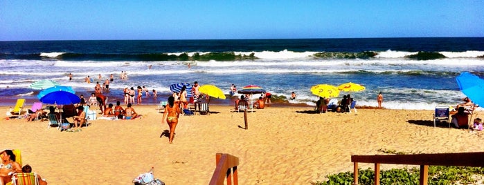 Praia dos Amores is one of Lugares favoritos de Digho.