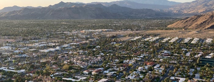 City of Palm Springs is one of Orte, die Mike gefallen.
