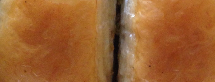 Sec Baklava is one of Lugares favoritos de Ali.