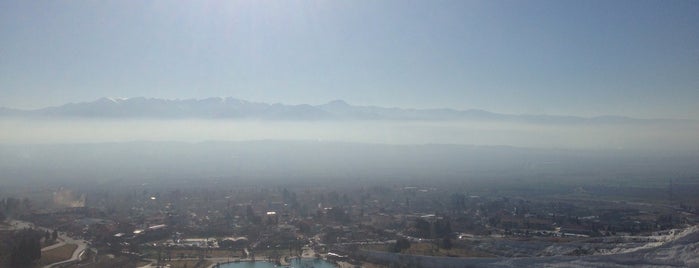 Pamukkale Travertenleri is one of Ali'nin Beğendiği Mekanlar.