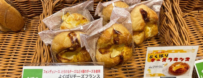 ユニバース 青山店 is one of Top picks for Food and Drink Shops.