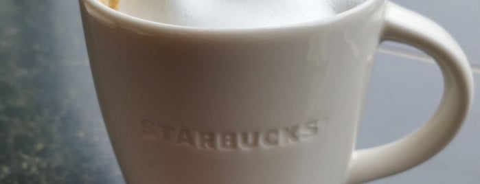 Starbucks is one of Andyさんのお気に入りスポット.
