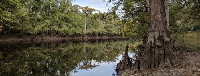 Black River is one of Tempat yang Disukai Lizzie.