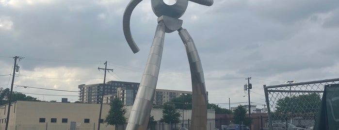 Giant Robot And City Art is one of Dallas, TX.