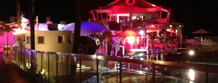 Ibiza Beach Club is one of สถานที่ที่ Fidel ถูกใจ.