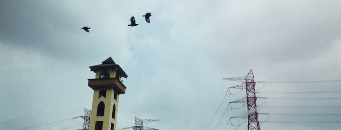 Masjid Al-Hidayah is one of Masjid & Surau.