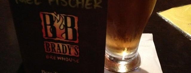 Brady's Brewhouse is one of Locais salvos de Jessica.