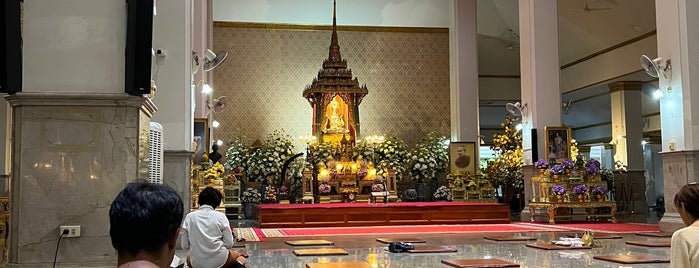 Wat Patumwanaram is one of Bankok.