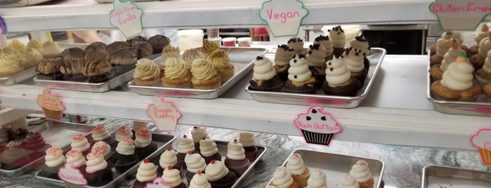 Cupcake DownSouth is one of The Holy City.