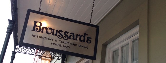 Broussard's Restaurant & Courtyard is one of Bar Hoppin.