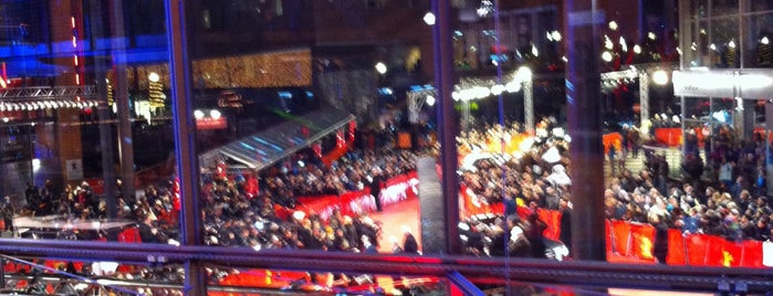 Berlinale Palast is one of Lieux qui ont plu à Basy.