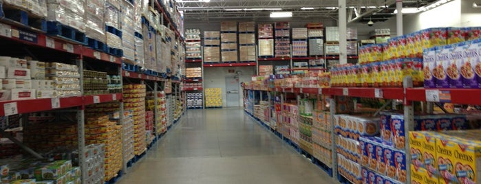 Sam's Club is one of w3bguy’s Liked Places.