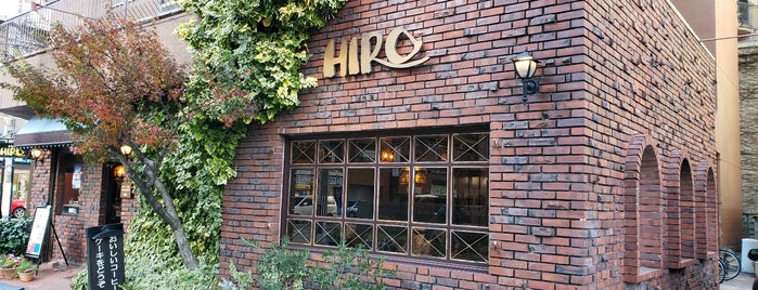 HIRO珈琲本店 is one of Lugares guardados de swiiitch.