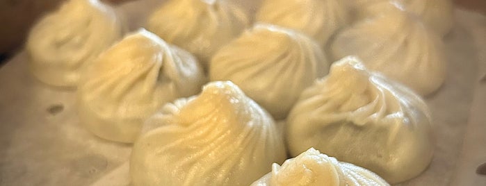 Din Tai Fung 鼎泰豐 is one of Seattle.