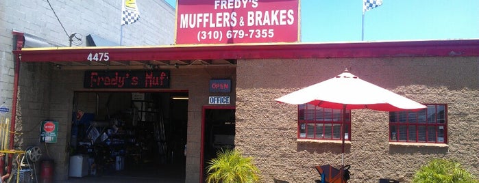 Fredy's Mufflers and Brakes is one of Favs.