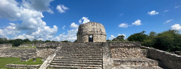 Mayapan is one of Zonas arqueológicas, México.