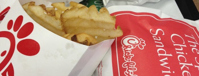 Chick-fil-A is one of Dawnさんのお気に入りスポット.