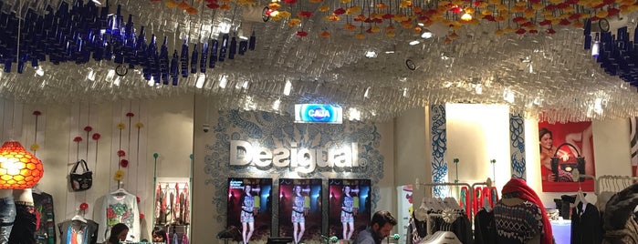Desigual is one of Eduardo’s Liked Places.