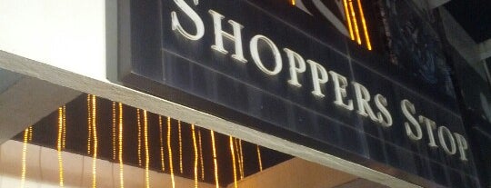 Shopper's Stop is one of สถานที่ที่ Vasundhara ถูกใจ.