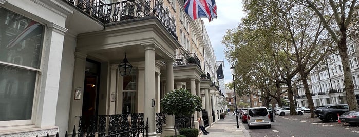 Knightsbridge Hotel is one of لندن.
