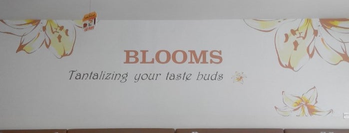 Blooms Restaurant is one of The One.