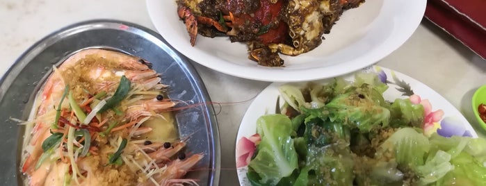 New Luyang Restaurant 路阳酒家海鲜楼 is one of The 11 Best Places for Shellfish in Kota Kinabalu.