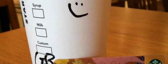 Starbucks is one of Posti che sono piaciuti a Hendra.