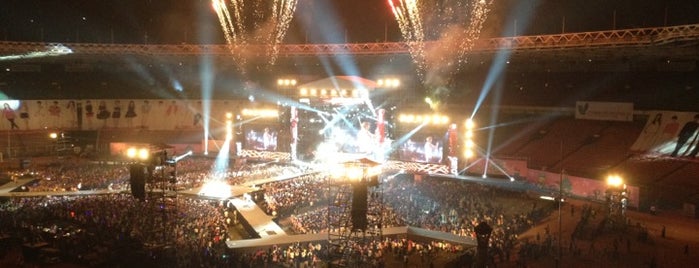 SMTown Live World Tour III is one of สถานที่ที่ Arie ถูกใจ.