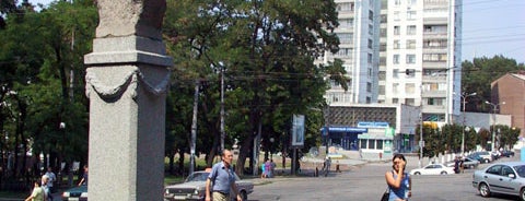 Пам'ятник М.В. Гоголю / Gogol monument is one of Posti che sono piaciuti a Lenyla.