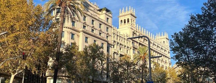 Avenue Diagonal Area is one of Barcelona.