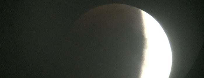 Apoc-eclipse: Supermoon Lunar Eclipse 2015 is one of Listpocalypse.