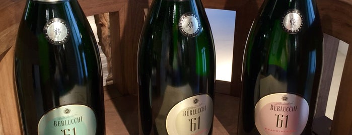 Berlucchi Franciacorta Lounge is one of Locali.