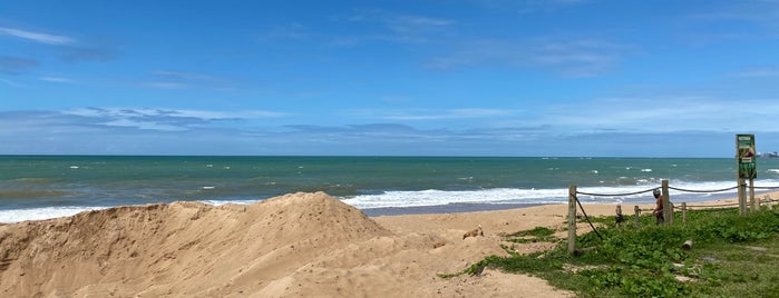 Praia de Jacarecica is one of Orte, die Alexandre gefallen.