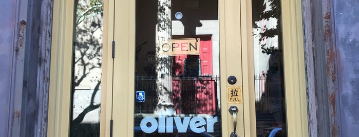 Oliver Coffee is one of สถานที่ที่ Mike ถูกใจ.