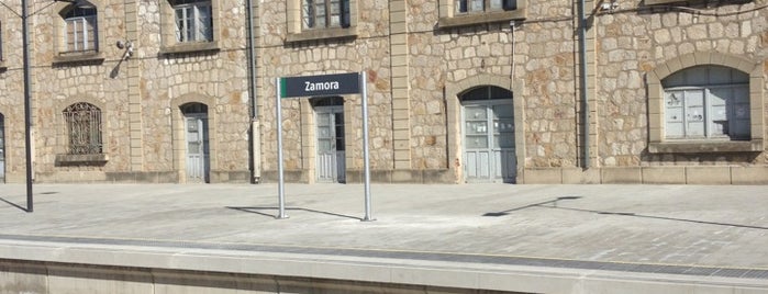 Estación de tren is one of Estaciones de Tren.