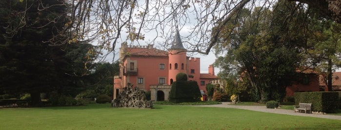 Museo Evaristo Valle is one of Lara'nın Beğendiği Mekanlar.