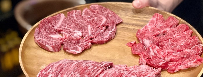 미우 is one of Seoulite -  Meat / 肉.