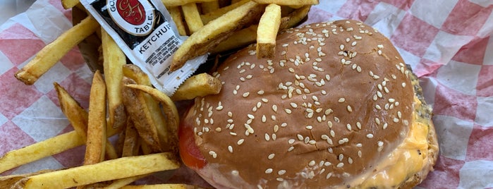 Willie's Burger Shack is one of Dalton Restaurants.