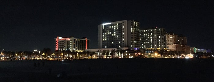 Clearwater, FL is one of 🌃Every US (& PR) Place With Over 100,000 People🌇.