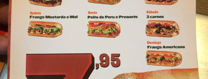 Quiznos Sub is one of Lanche.