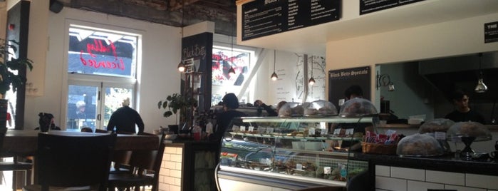 Black Betty Cafe is one of Christchurch Todo.