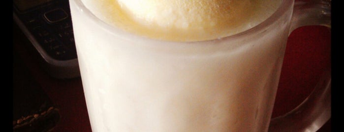 Klebang Original Coconut Milk Shake is one of Sweet Tooth & Bakery.