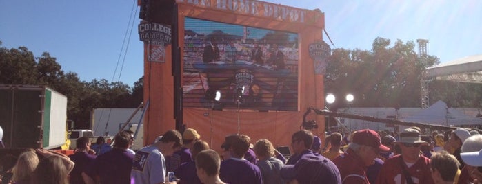 ESPN College GameDay is one of Henn to do list!.