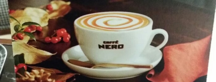 Caffè Nero is one of Locais curtidos por Irem.