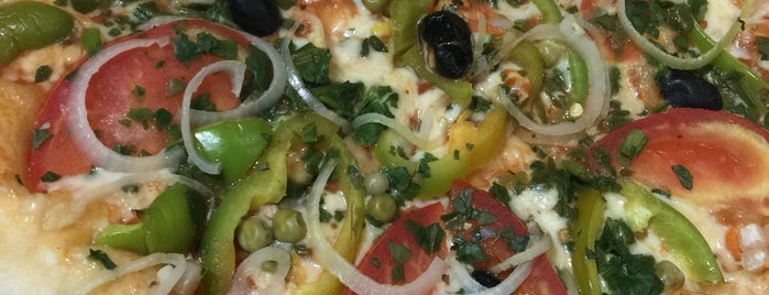 Restorant Pizzeria - ALPI is one of Posti che sono piaciuti a Ahmet.