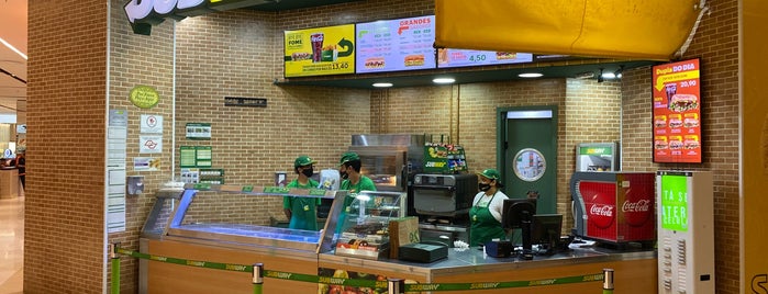 Subway is one of É light!.